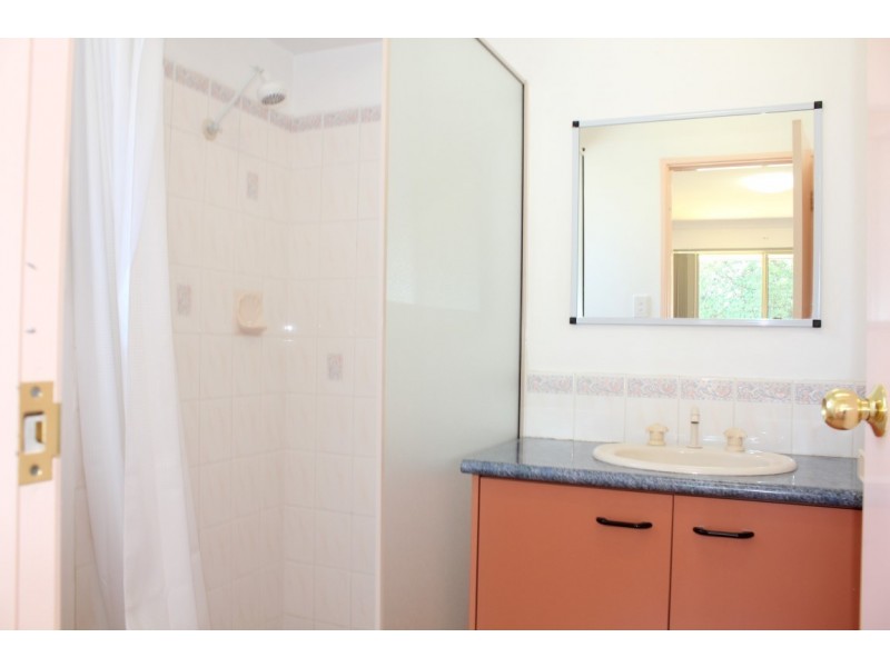 61 Central Road, Rossmoyne WA 6148