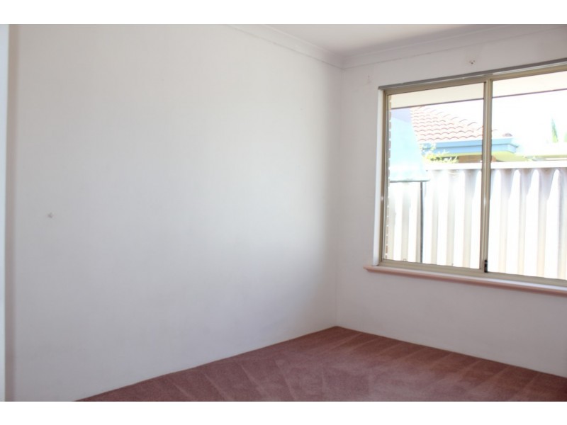 61 Central Road, Rossmoyne WA 6148