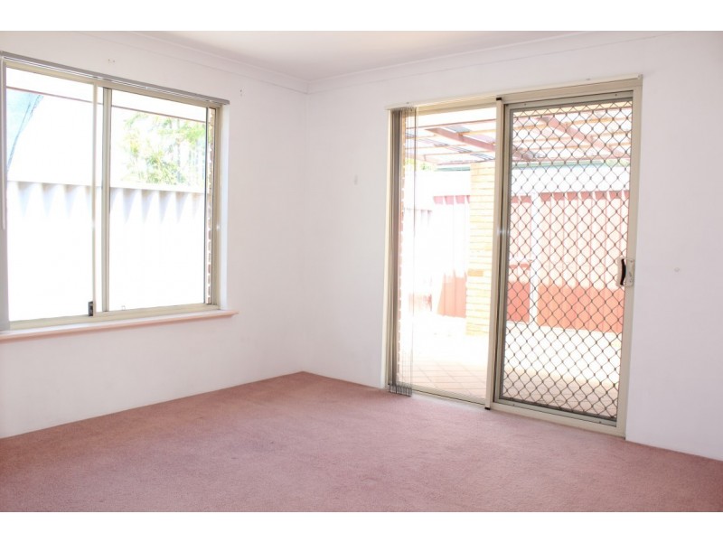 61 Central Road, Rossmoyne WA 6148