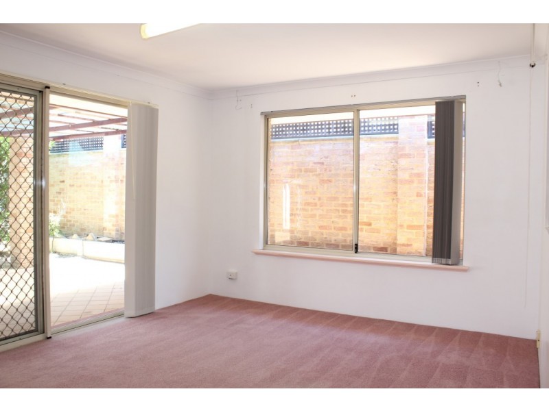 61 Central Road, Rossmoyne WA 6148