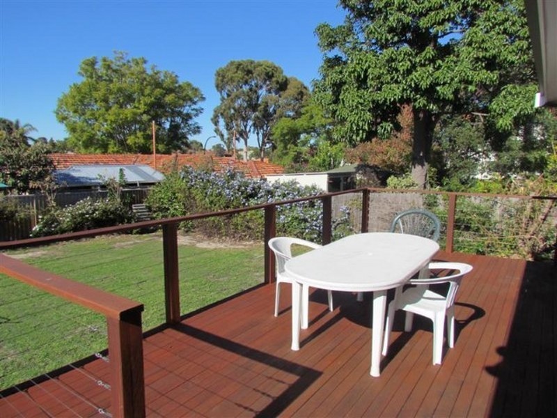 36 Park Street, Como WA 6152