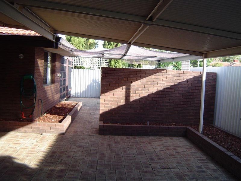 2 Benzie Way, Parkwood WA 6147