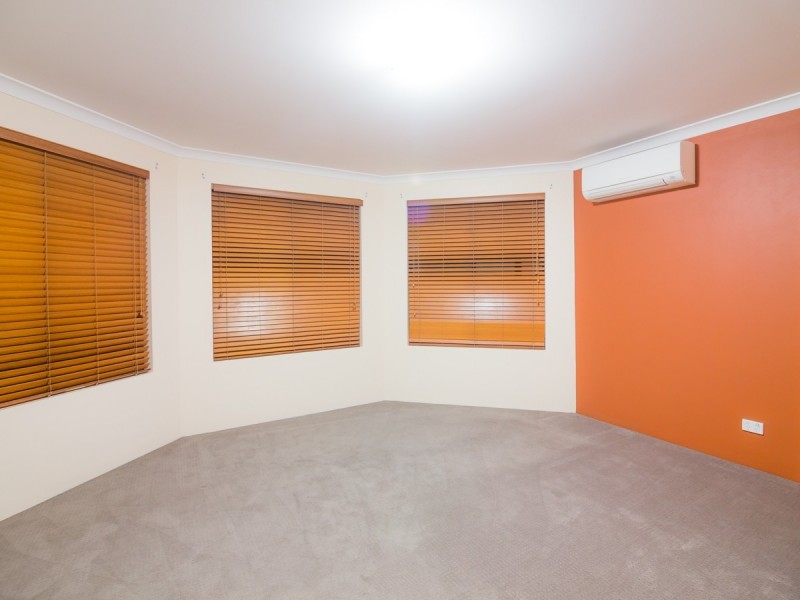 8 Kabbarli Court, South Lake WA 6164