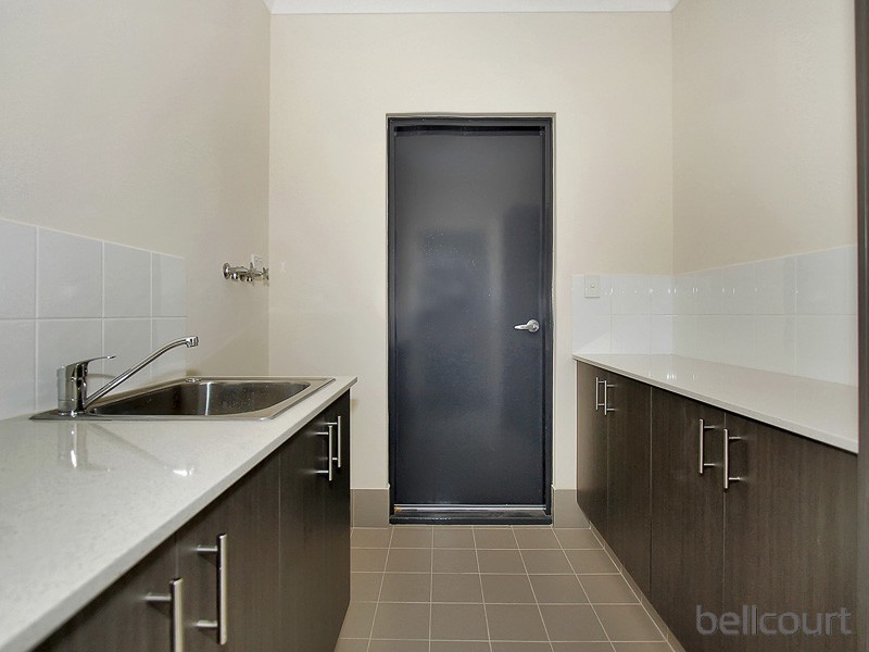 1/77 Huntriss Road, Karrinyup WA 6018
