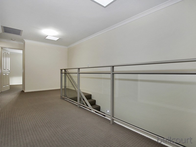 1/77 Huntriss Road, Karrinyup WA 6018