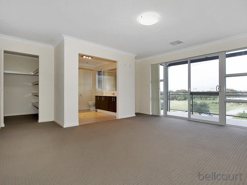 1/77 Huntriss Road, Karrinyup WA 6018