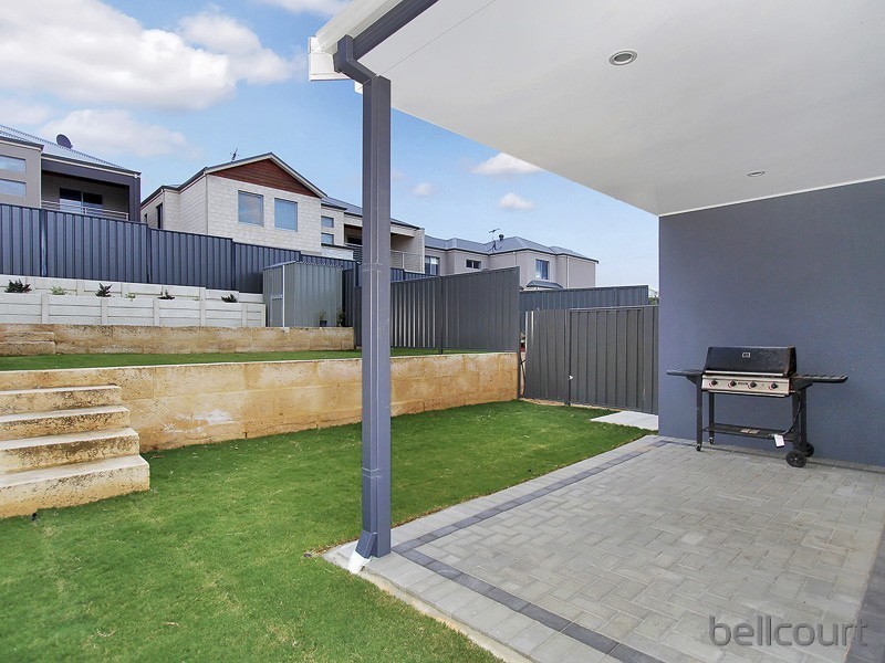 1/77 Huntriss Road, Karrinyup WA 6018