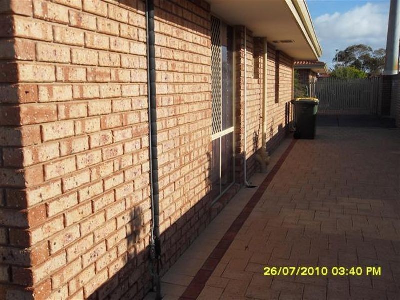 4/7 Tarun Court, Cannington WA 6107