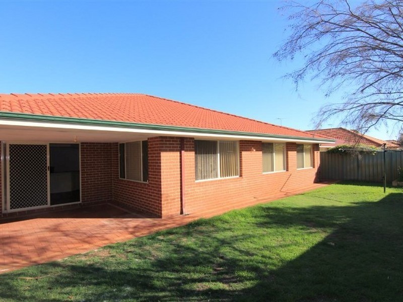 11 Heysen Parade, Southern River WA 6110