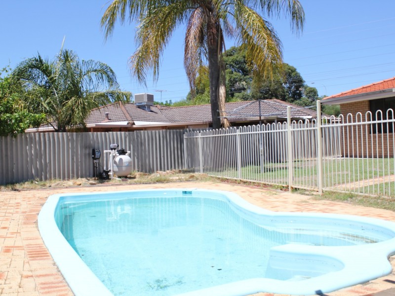 14 Drysdale Street, Shelley WA 6148