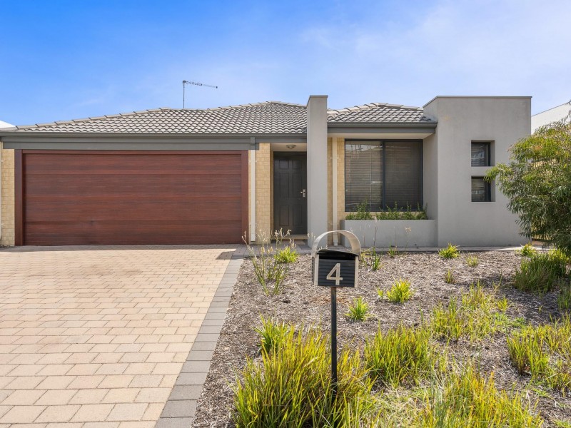 4 Biloxi Loop, Success WA 6164