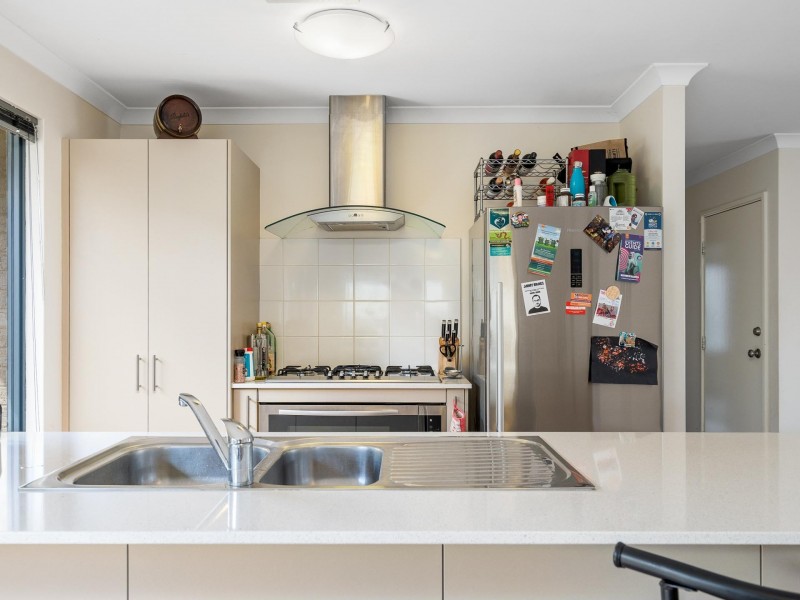 4 Biloxi Loop, Success WA 6164