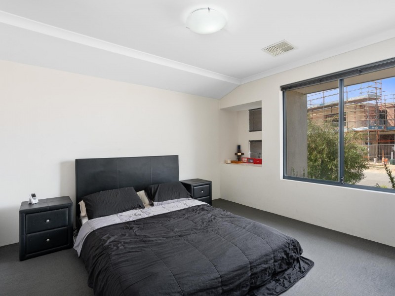 4 Biloxi Loop, Success WA 6164