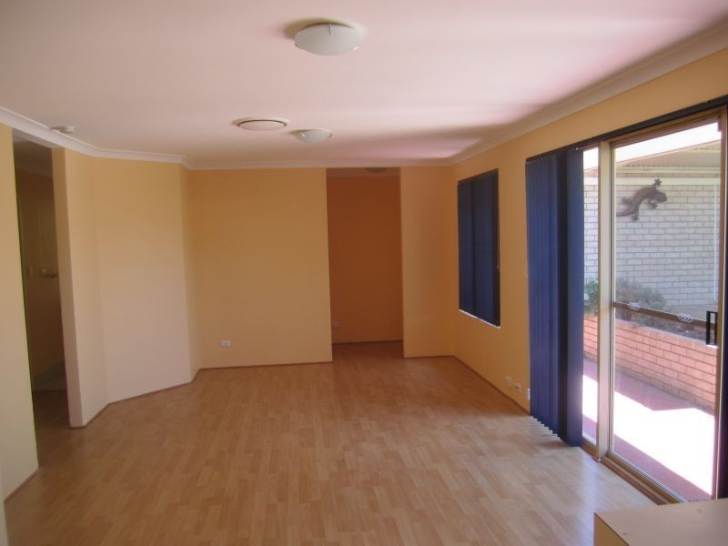 33a Mosaic Street East, Shelley WA 6148