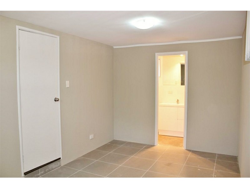 16 Keith Road, Rossmoyne WA 6148