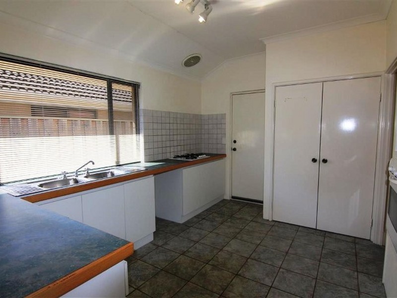 5 Audley Place, Canning Vale WA 6155