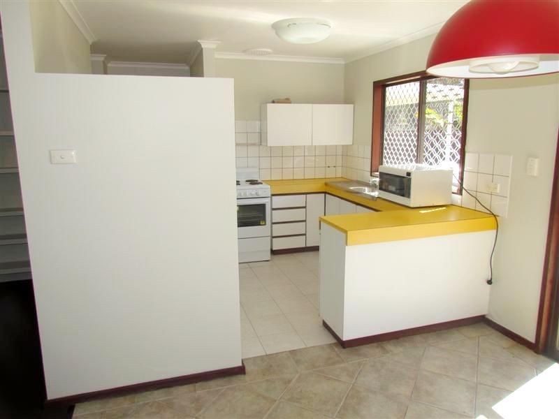 20 Yew Place, Parkwood WA 6147