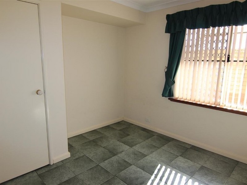 68B Towncentre Drive, Thornlie WA 6108