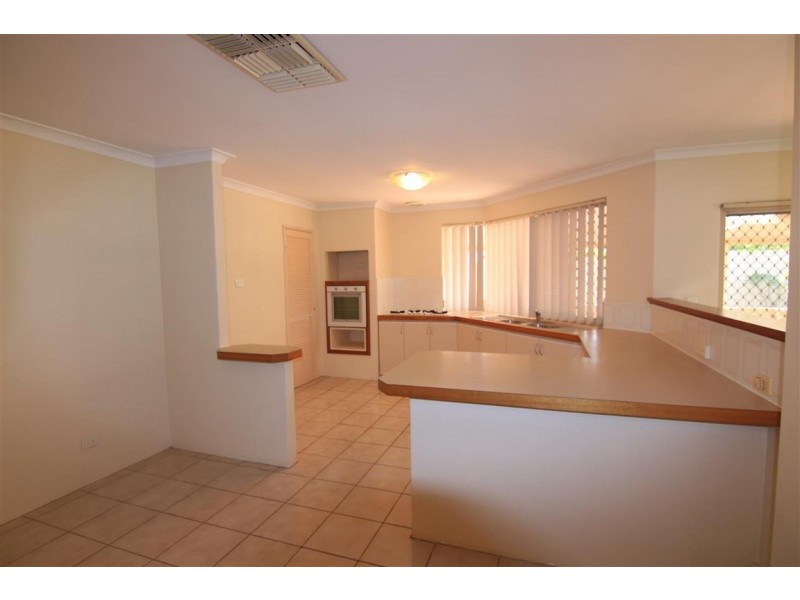 13 Young Lane, Parkwood WA 6147