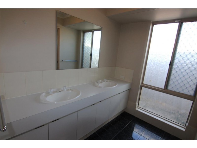 13 Young Lane, Parkwood WA 6147