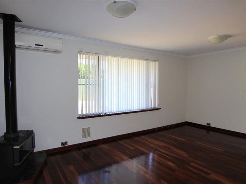 15 Rhonda Ave, Willetton WA 6155