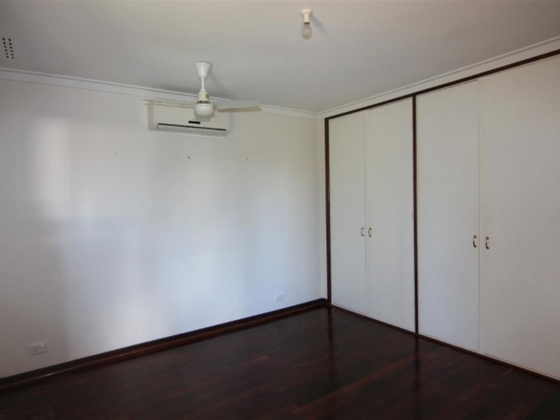 15 Rhonda Ave, Willetton WA 6155