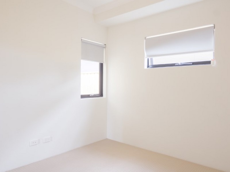 2B Dewey Street, Shelley WA 6148