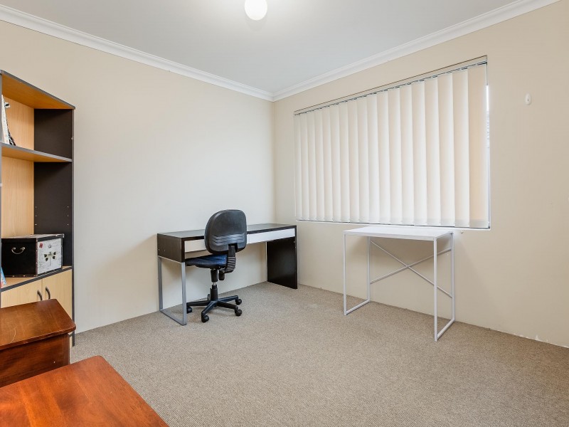 71 Miltona Drive, Secret Harbour WA 6173