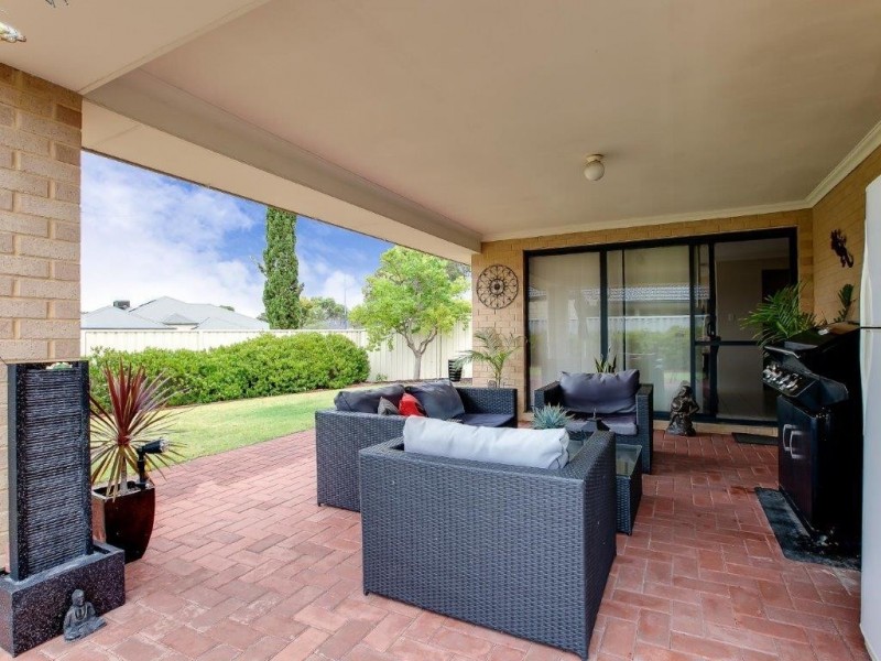 71 Miltona Drive, Secret Harbour WA 6173