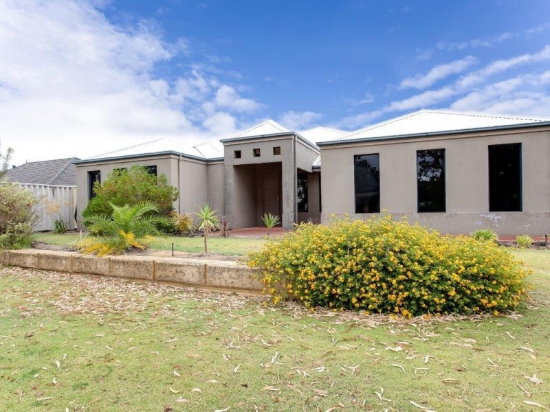 71 Miltona Drive, Secret Harbour WA 6173