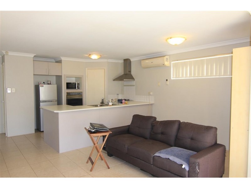 Villa 14/41-43 Sixth Road, Armadale WA 6112
