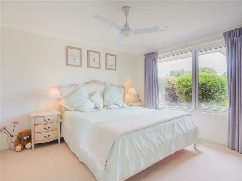 13 Collins Road, Willetton WA 6155