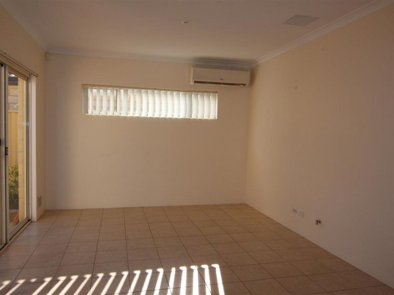 2 Penola Court, Clarkson WA 6030