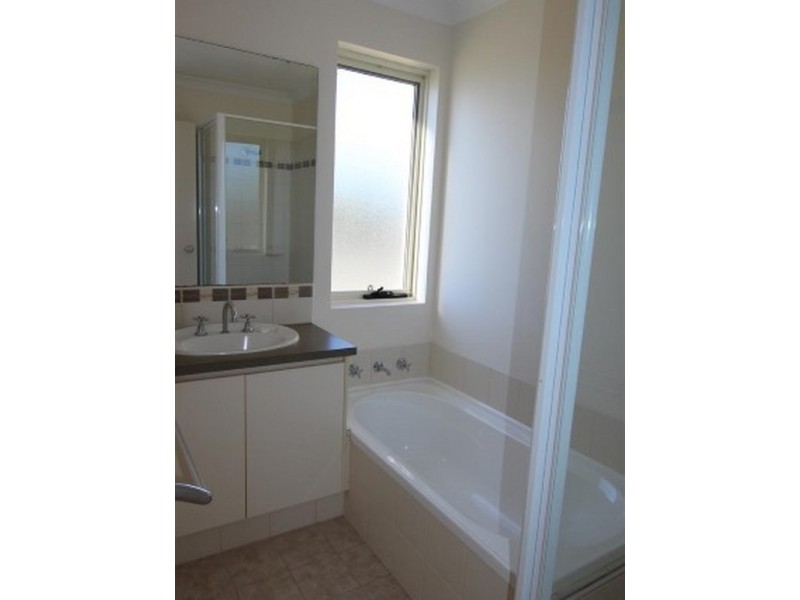 2 Penola Court, Clarkson WA 6030