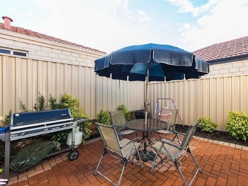 2 Penola Court, Clarkson WA 6030