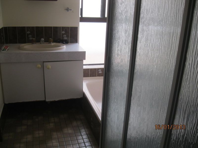 16 Lauri Court, Parkwood WA 6147