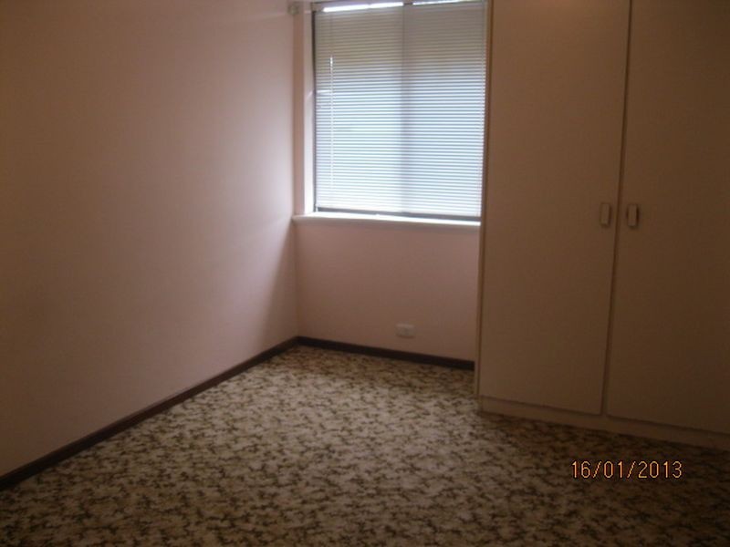 16 Lauri Court, Parkwood WA 6147