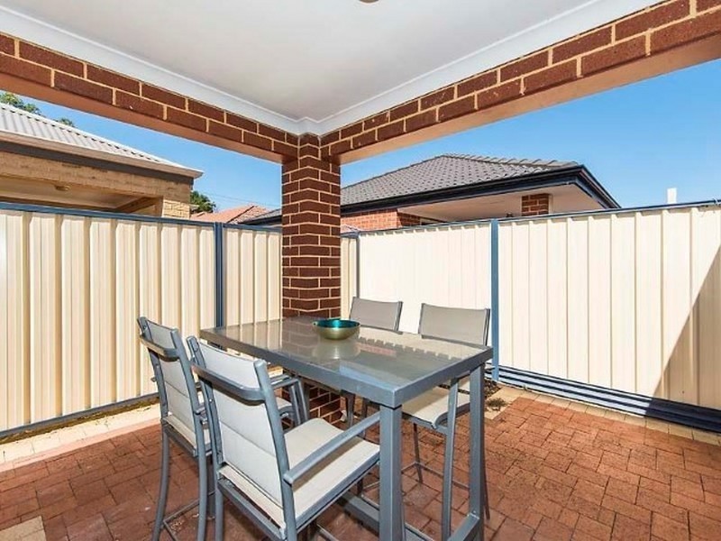 Villa 3/54 Sixth Road, Armadale WA 6112