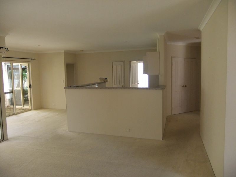 4/10 Tyre Avenue, Riverton WA 6148