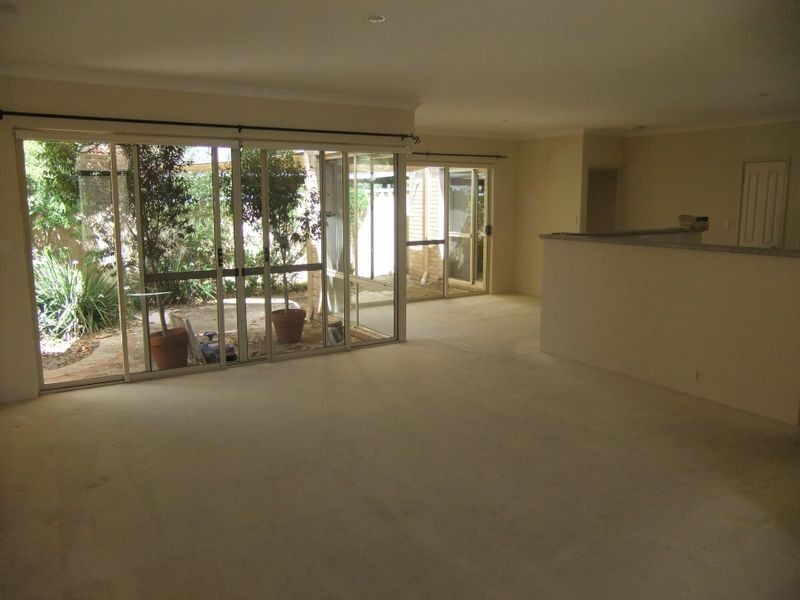 4/10 Tyre Avenue, Riverton WA 6148