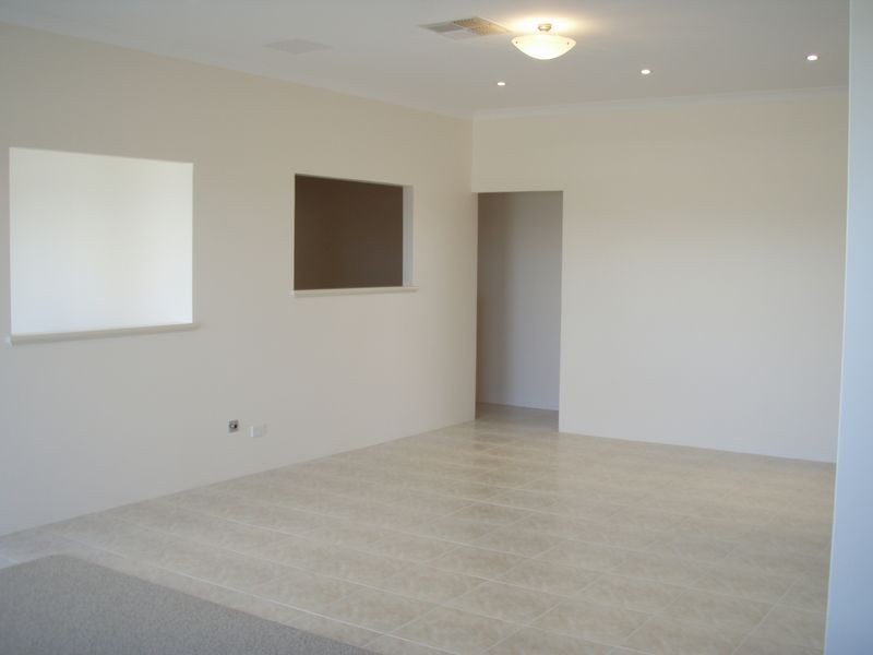 16 Marginata Parkway, Canning Vale WA 6155