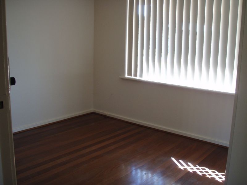 16 Marginata Parkway, Canning Vale WA 6155