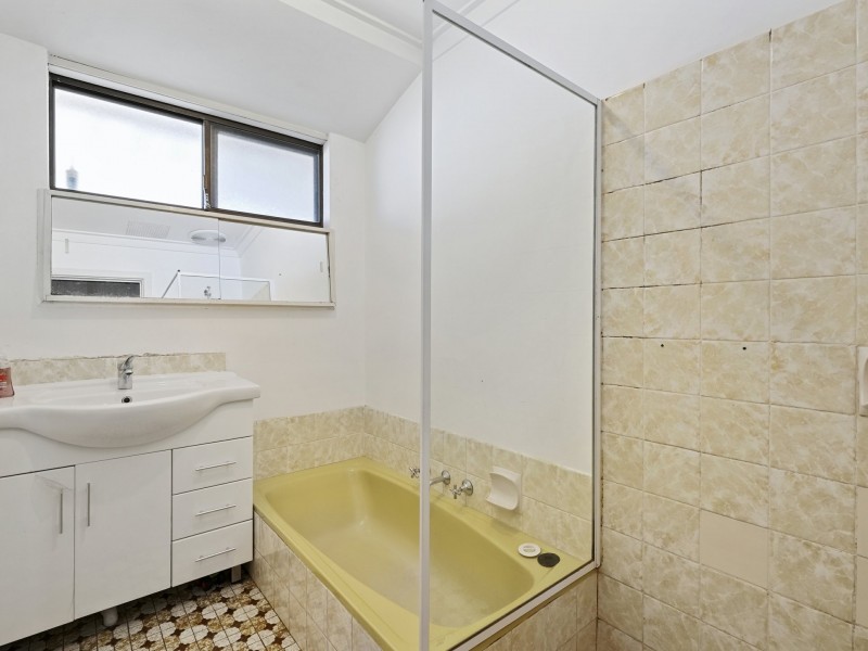 22 Hibbertia Crescent, Riverton WA 6148