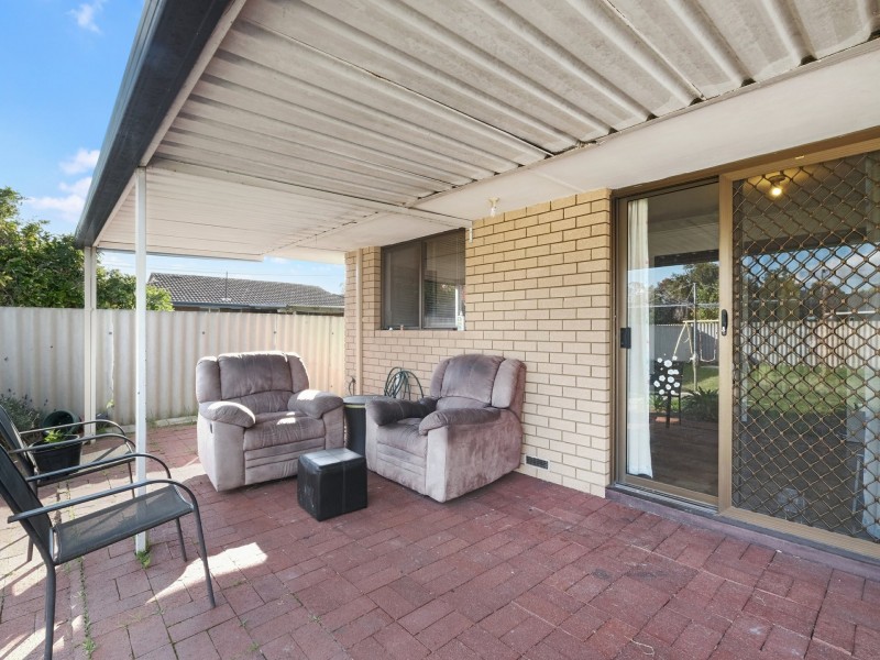 22 Hibbertia Crescent, Riverton WA 6148