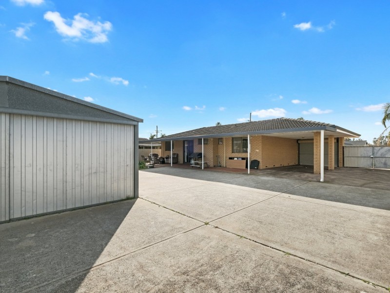 22 Hibbertia Crescent, Riverton WA 6148