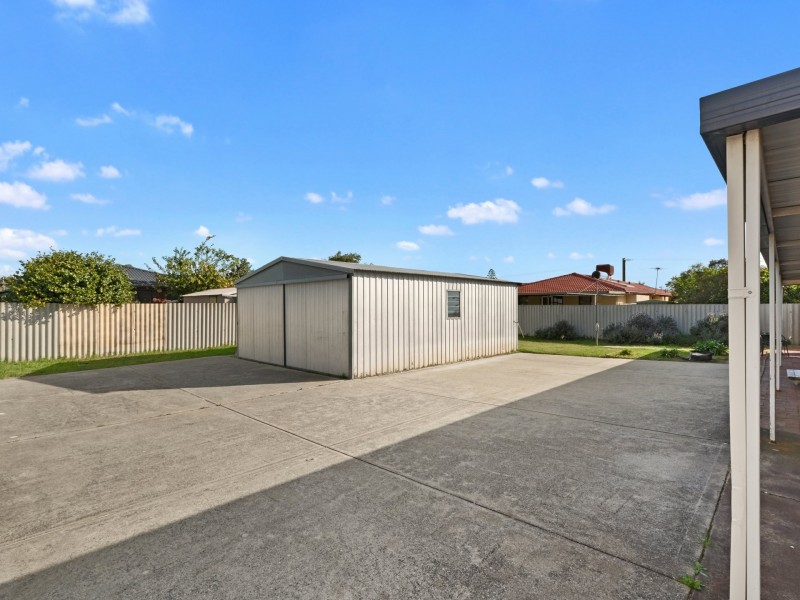 22 Hibbertia Crescent, Riverton WA 6148