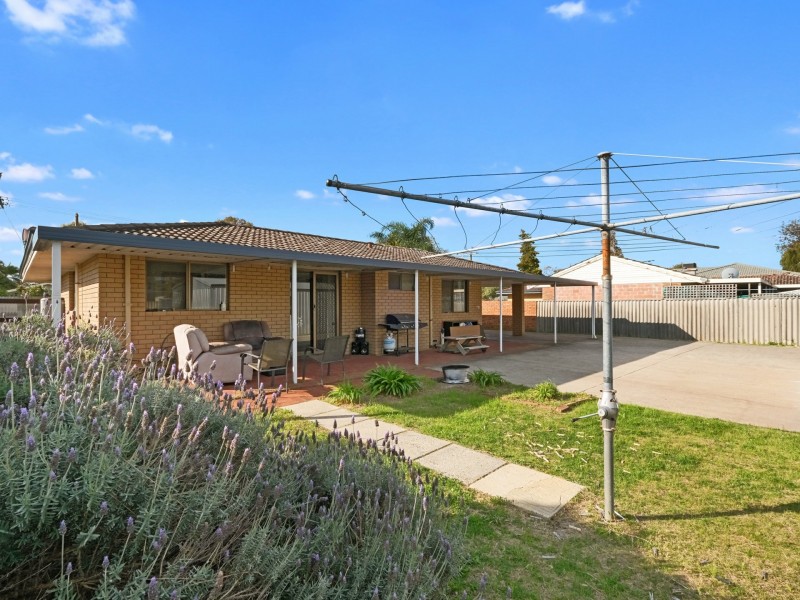 22 Hibbertia Crescent, Riverton WA 6148