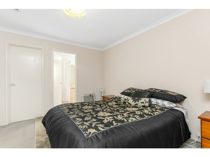 10 Clune Place, Coogee WA 6166