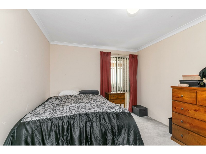 10 Clune Place, Coogee WA 6166