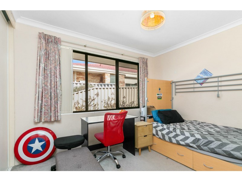 10 Clune Place, Coogee WA 6166